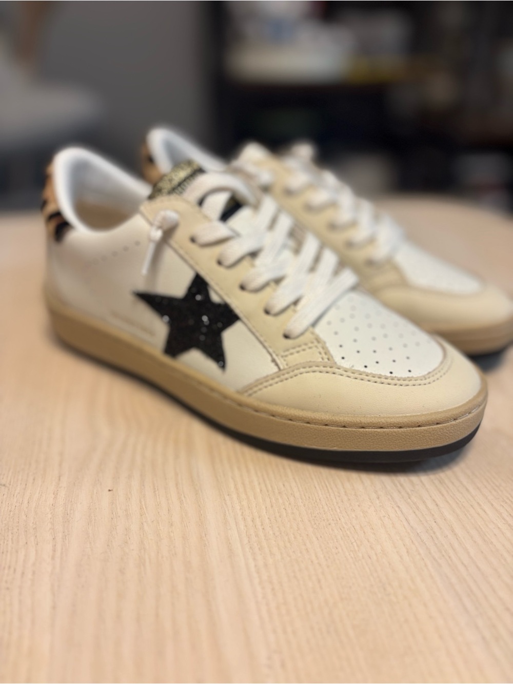 Vintage Havana Cream and Black Star Low-Top Sneakers